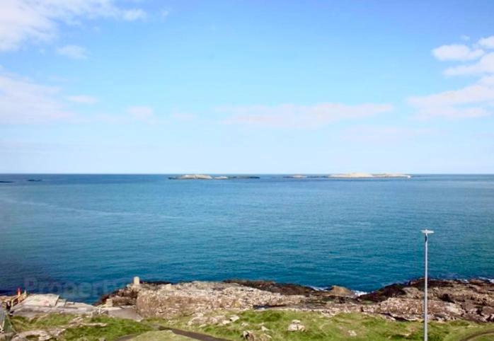 Cosy 3 Bedroom Apartment In Central Portrush With Sea Views Exteriör bild