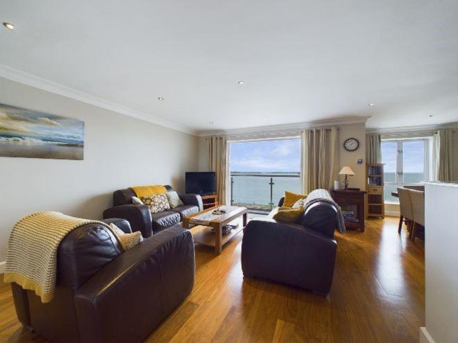 Cosy 3 Bedroom Apartment In Central Portrush With Sea Views Exteriör bild