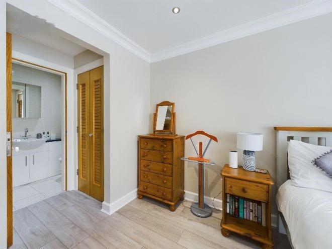 Cosy 3 Bedroom Apartment In Central Portrush With Sea Views Exteriör bild